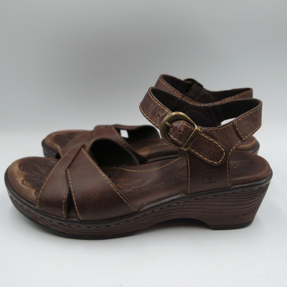 Born Womens Brown Leather Wedge Sandals Cross Strap Ankle Size 8 Boho Granola